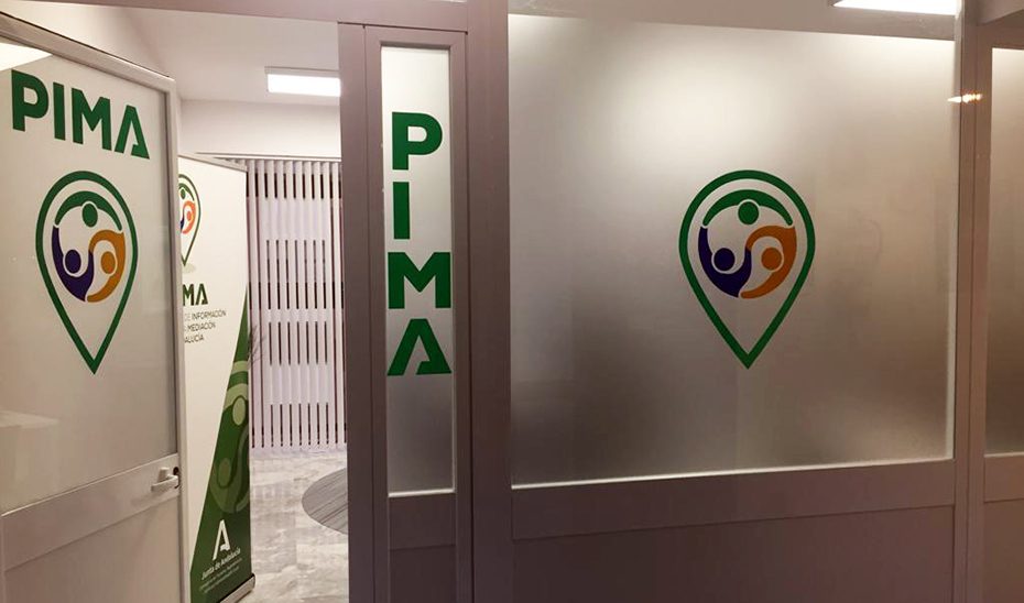 La Junta impulsa con los graduados sociales la mediación en conflictos laborales judicializados