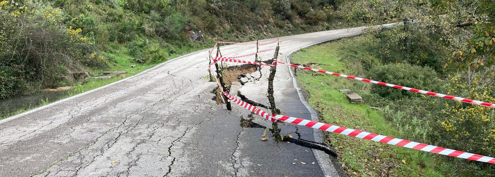 Comienzan obras de emergencia en la carretera de Las Mesas