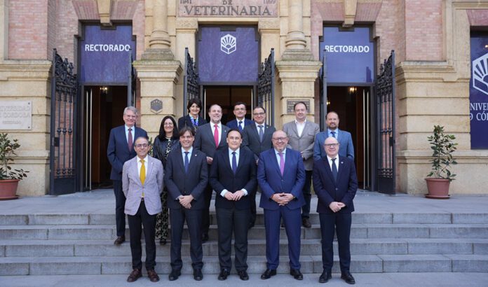 Junta y rectores cierran un acuerdo de financiación extraordinaria del sistema público universitario para 2025