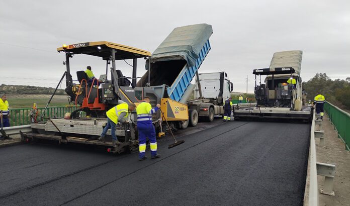 El Gobierno andaluz revisará el estado de su red de carreteras para diseñar planes de seguridad vial