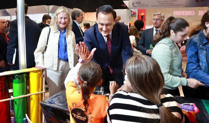 Andalucía dará rango de ley a las unidades de divulgación científica de las universidades públicas