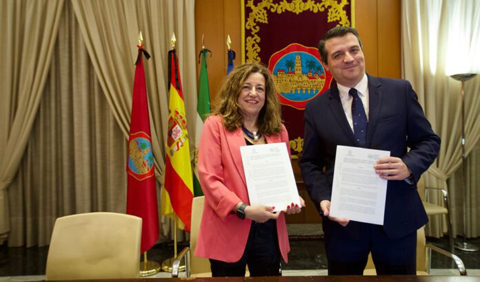 Más de 5.700 estudiantes realizan este curso su formación práctica en ayuntamientos andaluces