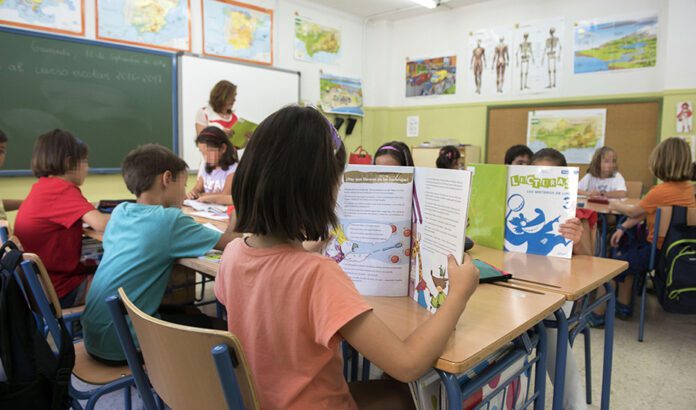 La Junta difunde el Vocabulario Andaluz de Alcalá Venceslada entre los centros educativos