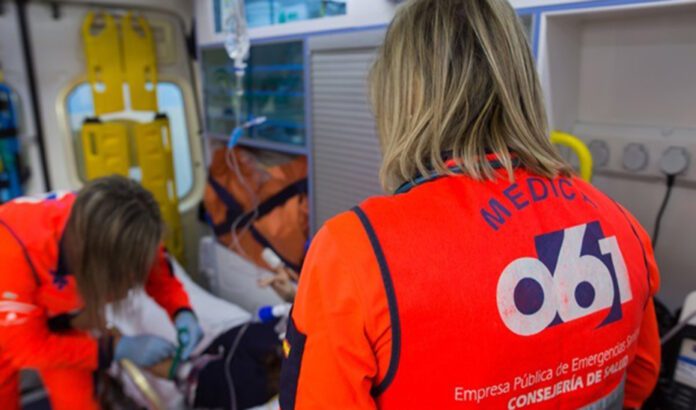 Al menos doce heridos al colisionar un autobús y un camión en la AP-7 a su paso por Torremolinos