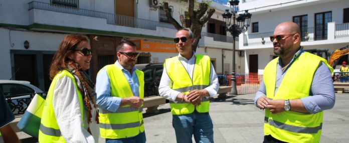 Iniciadas las obras para mejorar el acceso a la Plaza de la Constitución de Paterna de Rivera