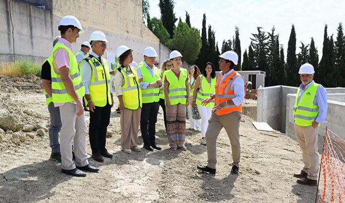 La Junta inicia las obras del nuevo punto limpio de la localidad jiennense de Mengíbar