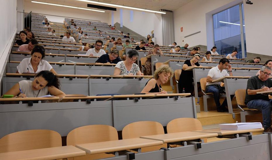 Más de 5.600 personas se examinan para obtener el título de Graduado en ESO para mayores de 18 años