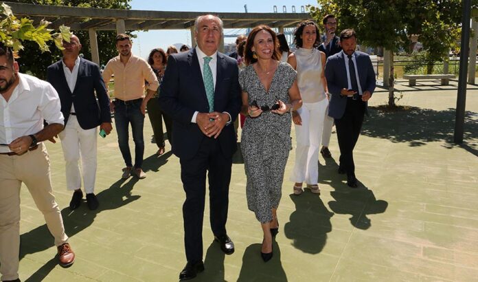 Junta y Ayuntamiento acuerdan la reurbanización de calles y viarios del barrio de La Piñera en Algeciras