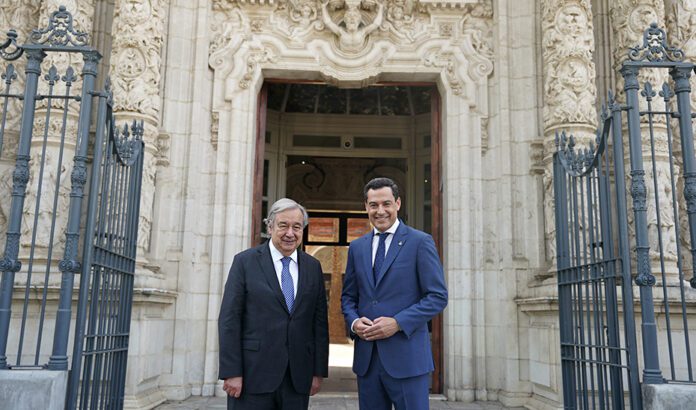 Moreno destaca el “prestigio internacional” de Andalucía tras reunirse en San Telmo con el secretario general de la ONU