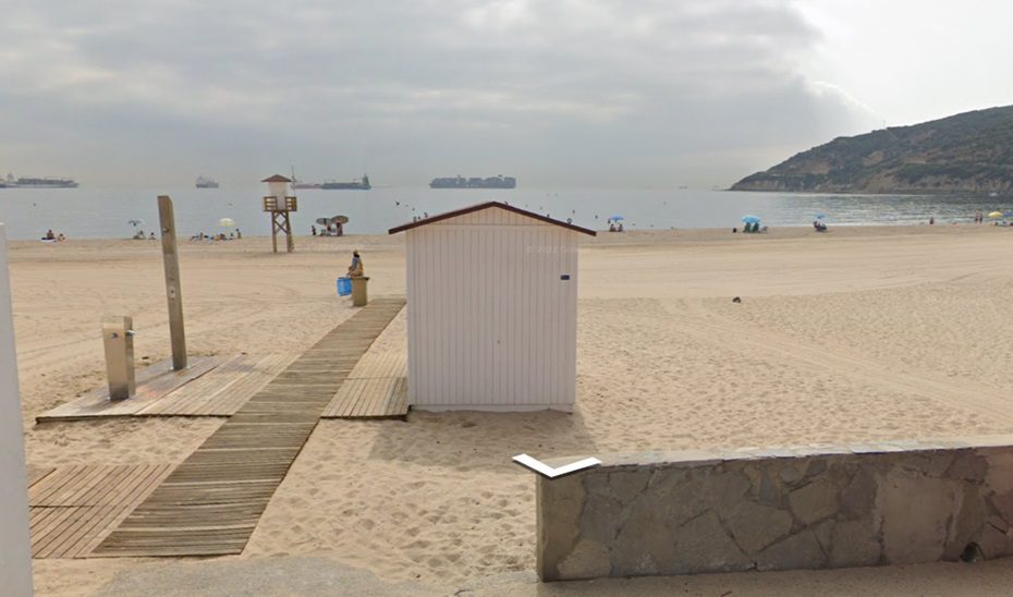Muere un bañista en la playa de Getares en Algeciras
