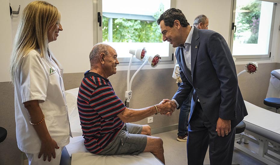 Moreno inaugura el nuevo Centro de Salud de Alcalá la Real Sur que ha contado con una inversión de 6 millones euros y atenderá a cerca de 30.000 vecinos