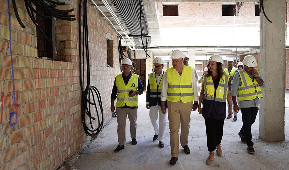 Las 34 viviendas protegidas impulsadas por la Junta en Mairena del Alcor alcanzan el 50% de ejecución