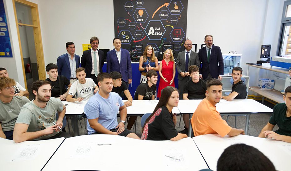 La Junta reforzará con más profesorado los centros que tengan mayor número de alumnos con necesidades educativas especiales