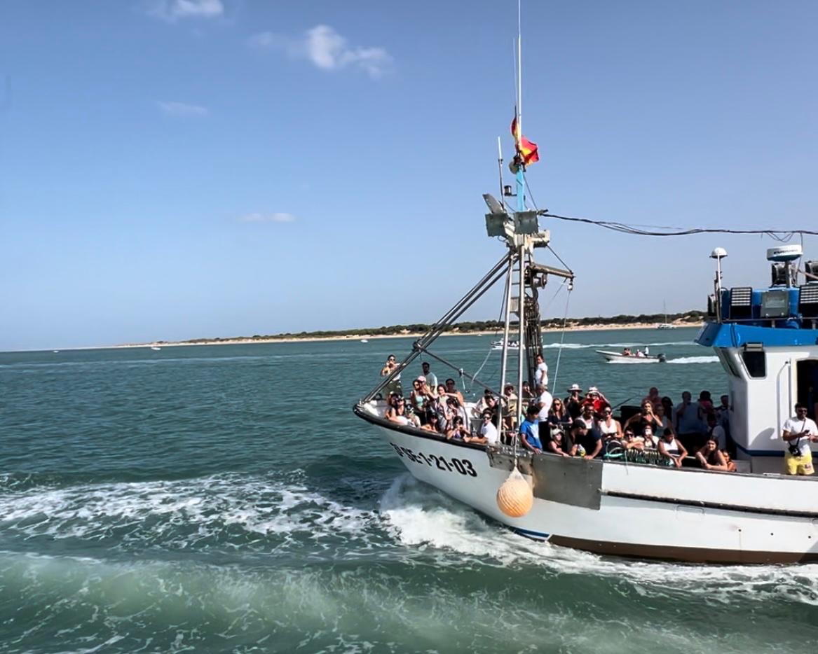 GRAN ÉXITO DE LA VELADA DEL CARMEN DE BAJO DE GUÍA