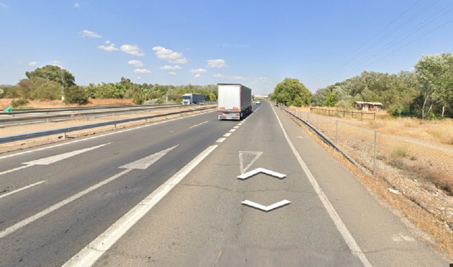 Cuatro personas resultan heridas en un accidente de tráfico en Córdoba capital