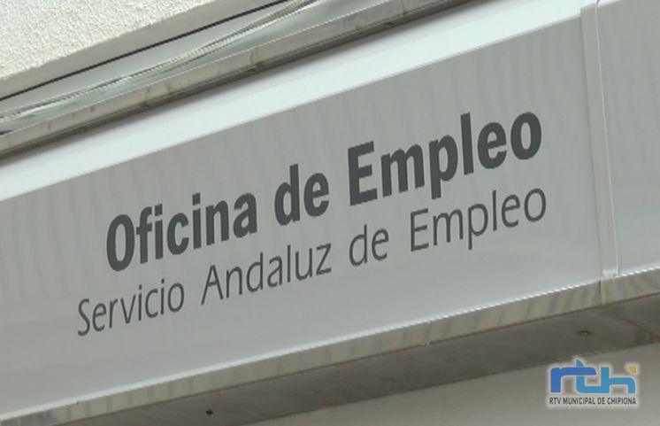 Chipiona registra en julio 144 parados menos que junio y 223 menos que hace un año