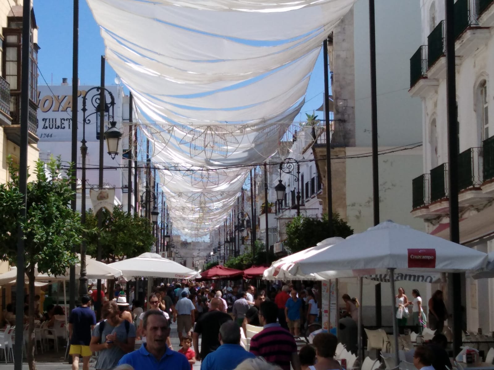 AMPLIACIÓN DE HORARIOS DE LA HOSTELERÍA DURANTE LAS CARRERAS DE CABALLOS Y LAS FIESTAS PATRONALES