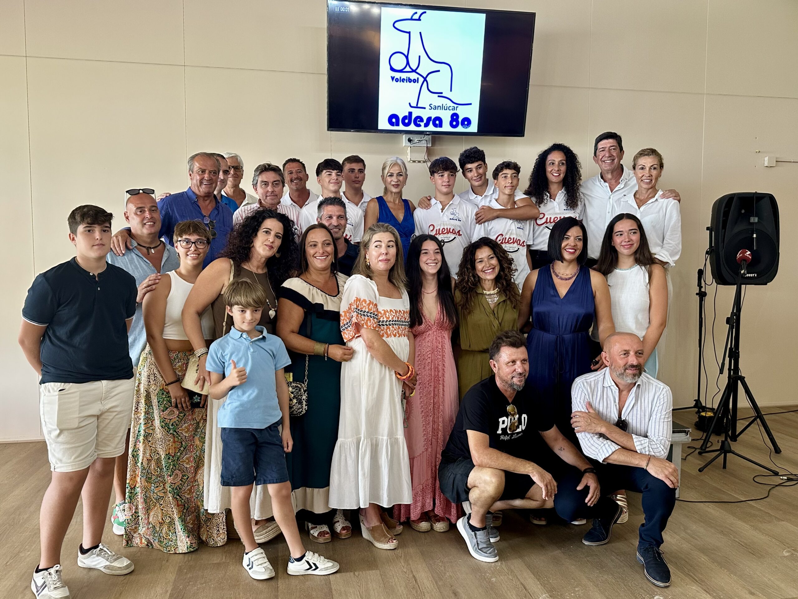 Campeones de España: el Adesa 80 de vóley playa recibe el reconocimiento de la Junta de Andalucía