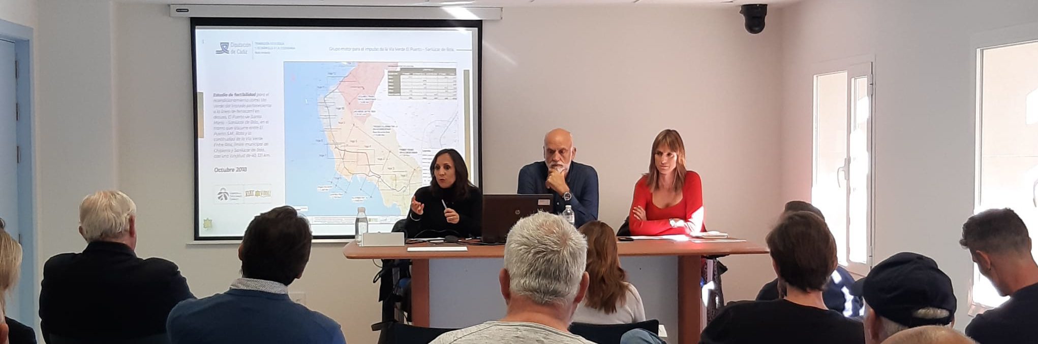 Diputación y ADIF mantienen sus compromisos para hacer realidad la Vía Verde de la Costa Noroeste