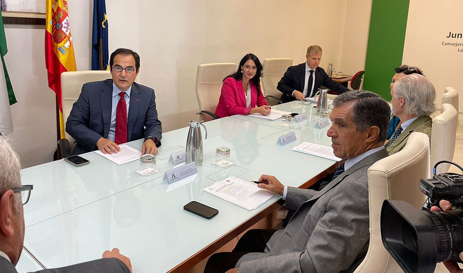 1726838112822JNieto_ComisionMixta_TSJA_Estandar.jpg La Junta defiende la necesidad de 56 nuevos juzgados en Andalucía