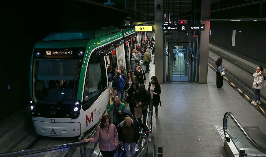 La Junta de Andalucía mantendrá las bonificaciones adicionales en el transporte público en 2025