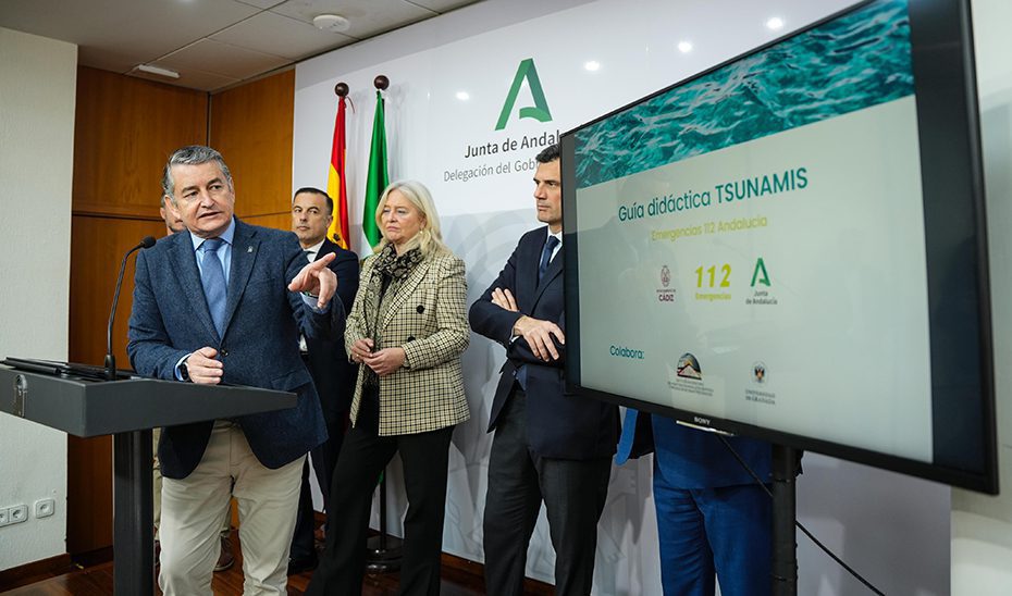 La Junta de Andalucía y el Ayuntamiento de Cádiz trabajan en el nuevo plan de maremotos local