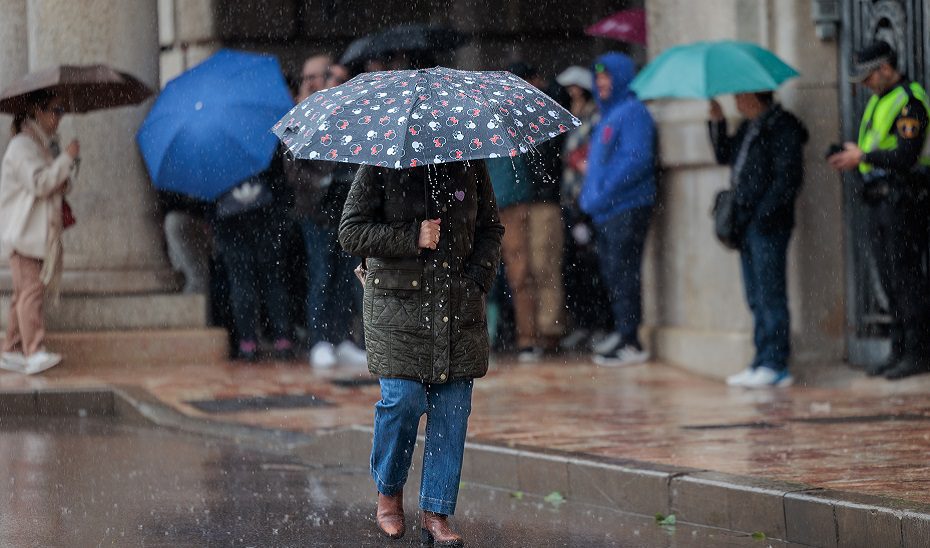 1709988968992lluvia-2520gn.jpg El 112 gestiona más de medio centenar de incidencias por lluvia principalmente en Huelva