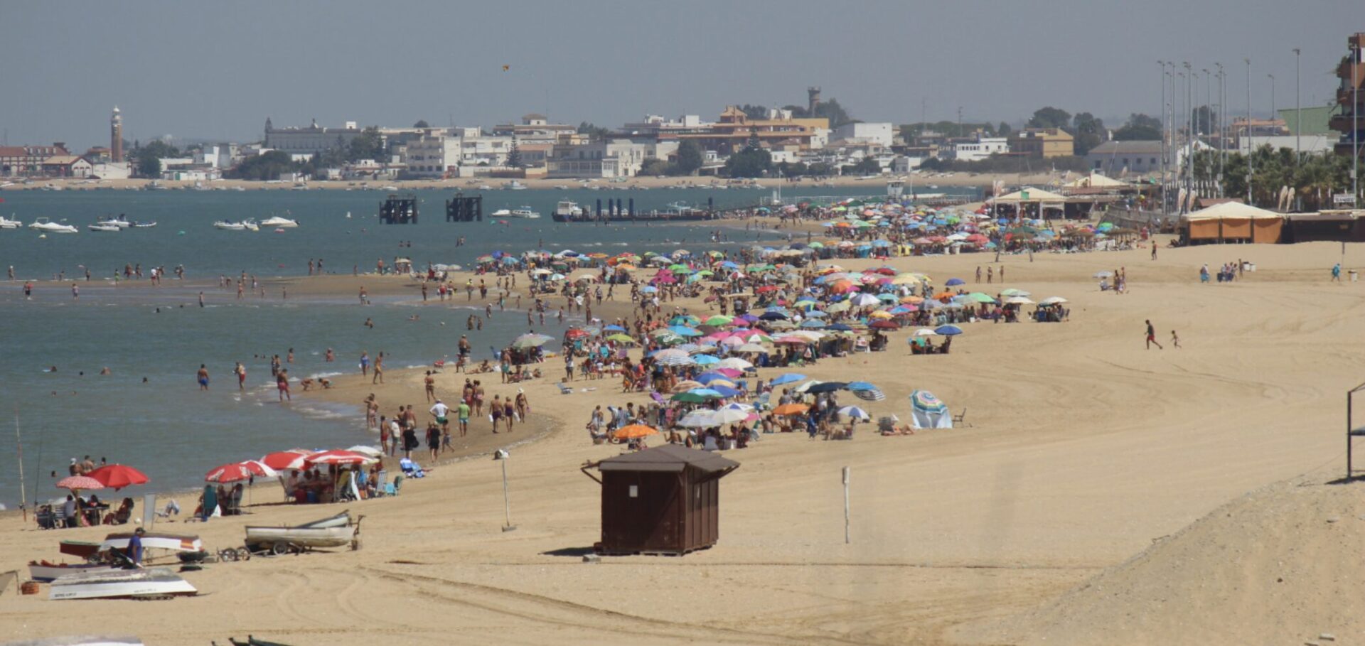 Sanlúcar vuelve a quedarse sin bandera azul y los empresarios alertan del perjuicio turístico