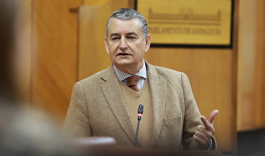 La Estrategia sobre Microelectrónica de la Junta “estará lista después de verano”