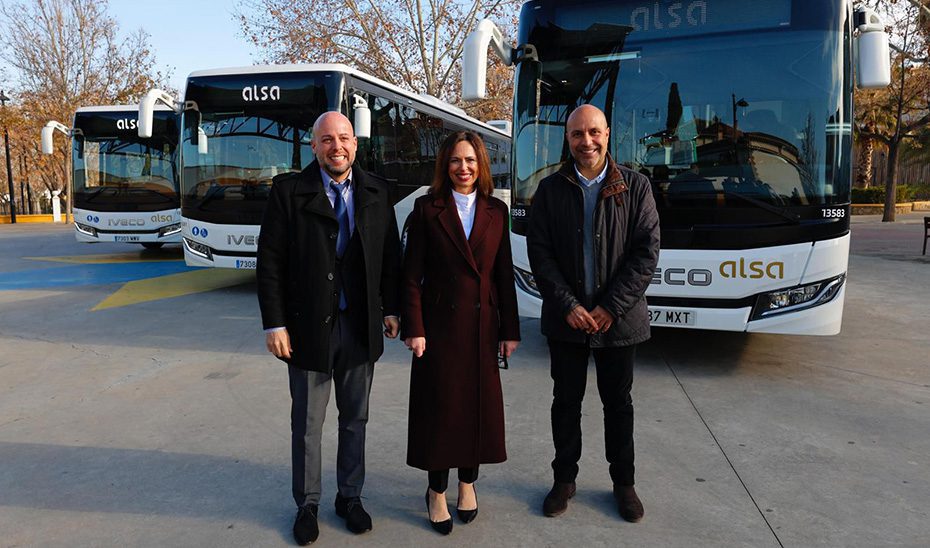 El Consorcio de Transportes de Granada incorpora tres nuevos autobuses híbridos para Ogíjares, Otura y Alhendín