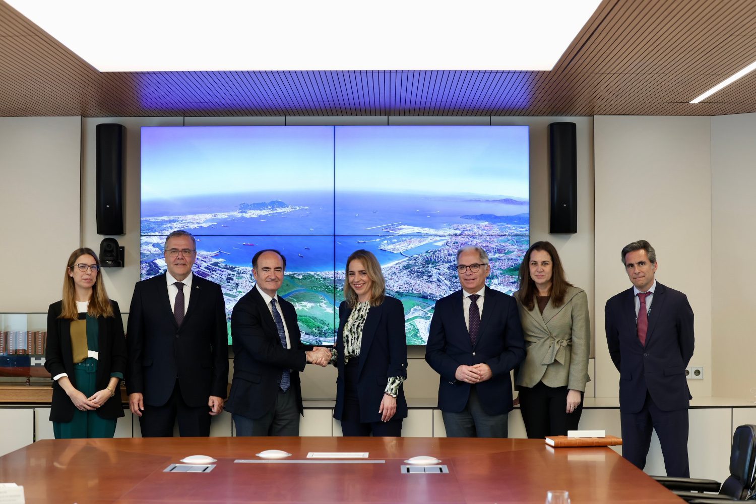 Visita de la presidenta de la Diputación al Puerto de Algeciras