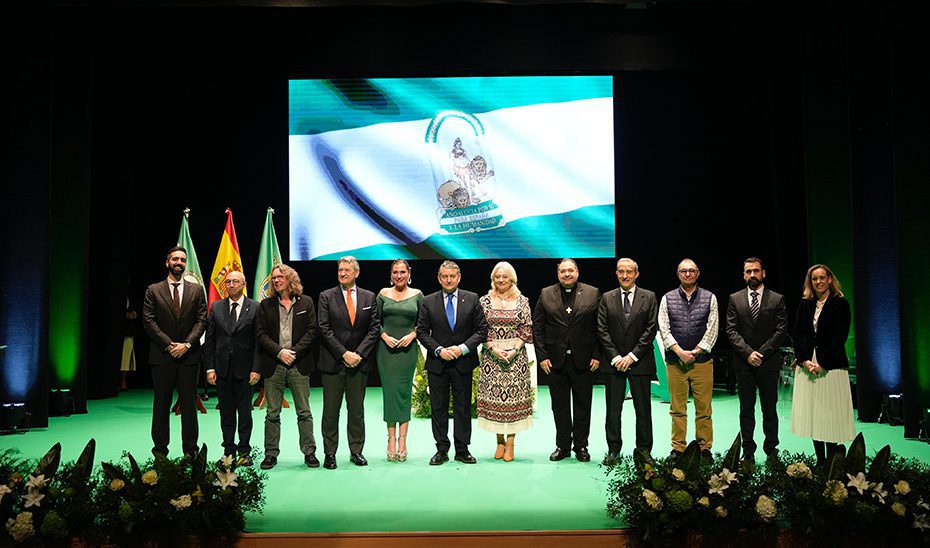 Las Banderas de Andalucía reconocen en Cádiz el talento y el liderazgo de la provincia