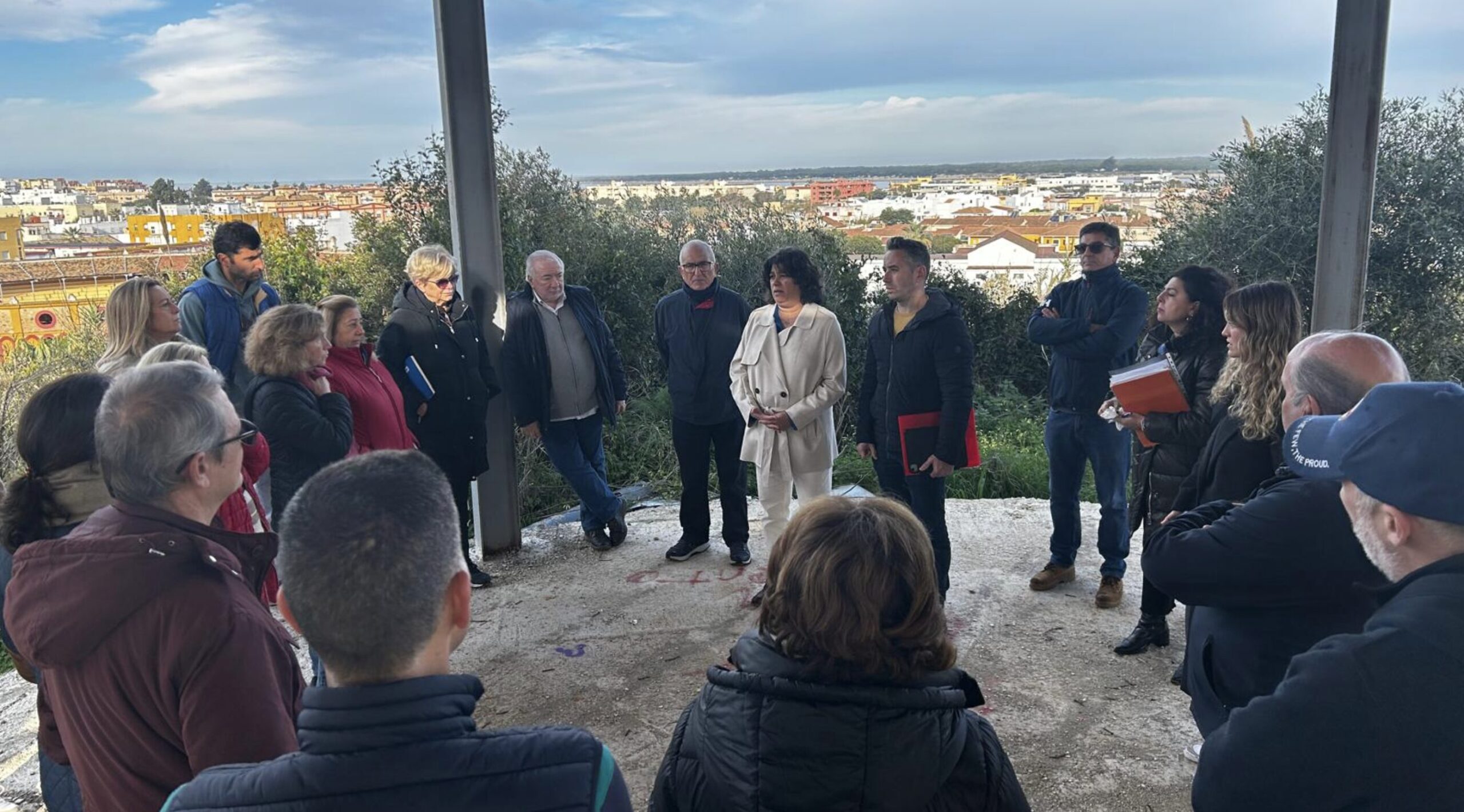 El Ayuntamiento mueve ficha para tratar de desatascar la obra en Pino Alto del Parque Mirador del V Centenario