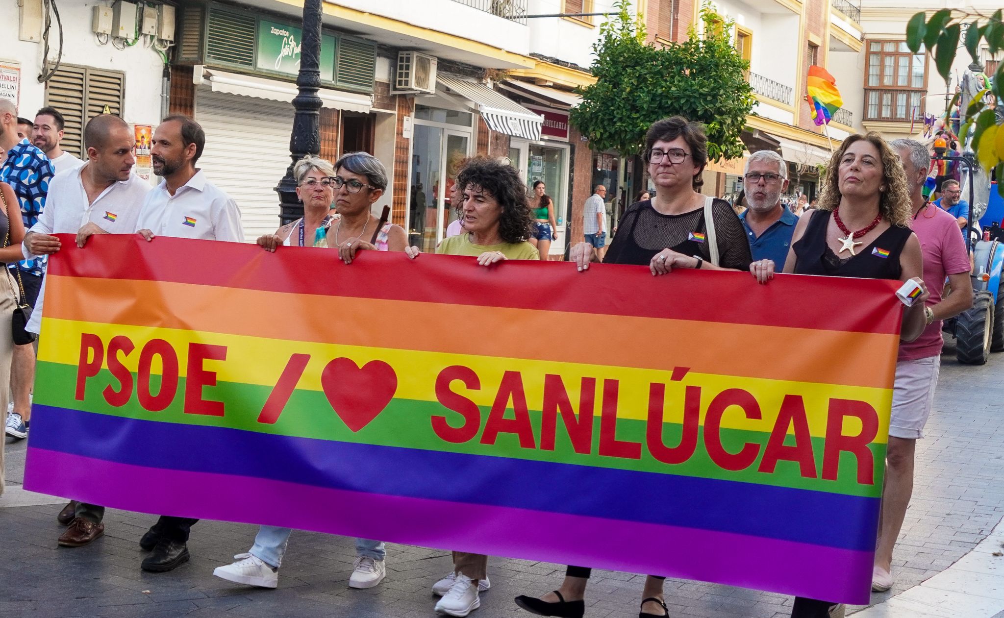 La asociación LGTBIQ+ Personas critica la abstención del PSOE en el presupuesto contra la LGTBIfobia