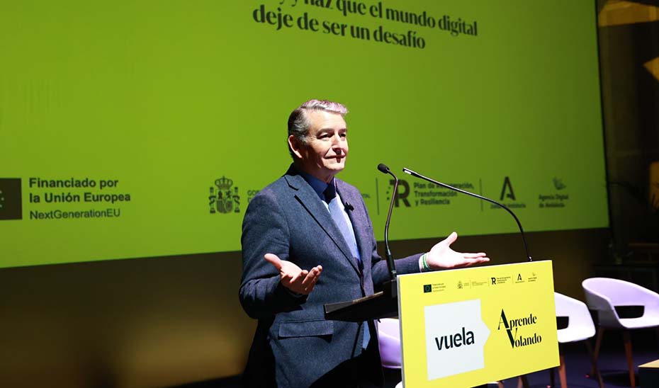 La Junta invertirá 21 millones en la formación digital de al menos 130.000 personas hasta junio de 2026