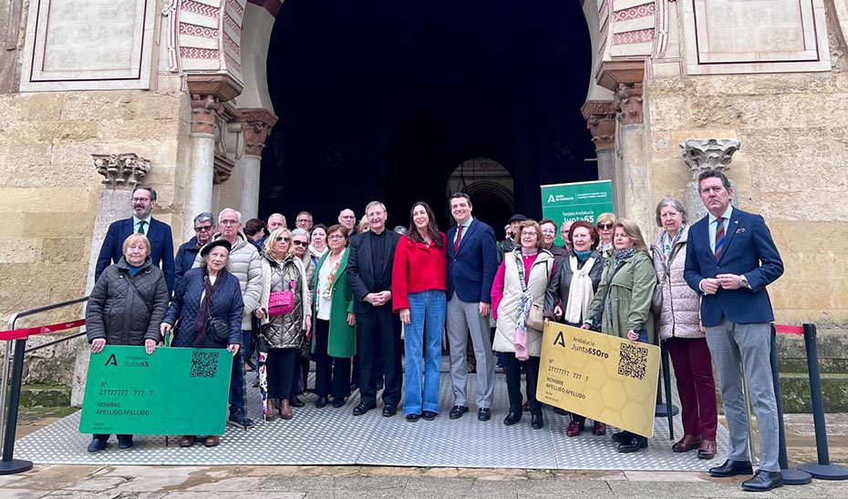La Junta y el Cabildo amplían hasta 2027 la entrada gratuita a la Mezquita-Catedral para titulares de la Tarjeta Andalucía Junta 65