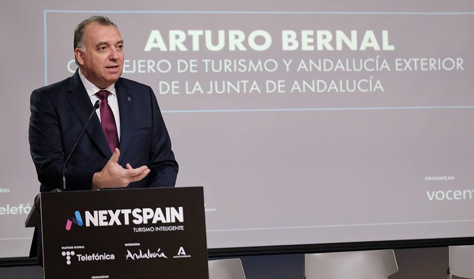 Más de un millar de inscritos en el primer curso gratuito de IA de Microsoft y Turismo Andaluz