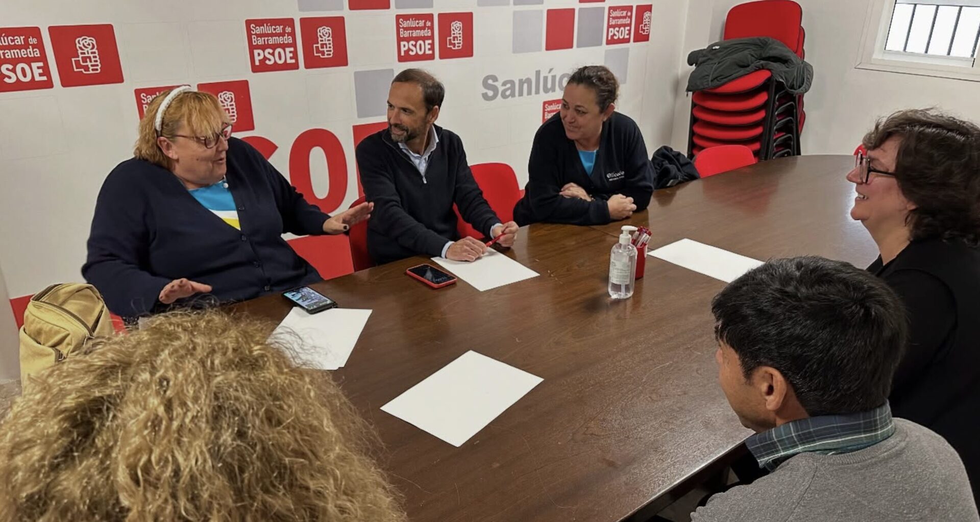 Víctor Mora se estrena en la oposición respaldando en sus denuncias a los trabajadores de Elicodesa