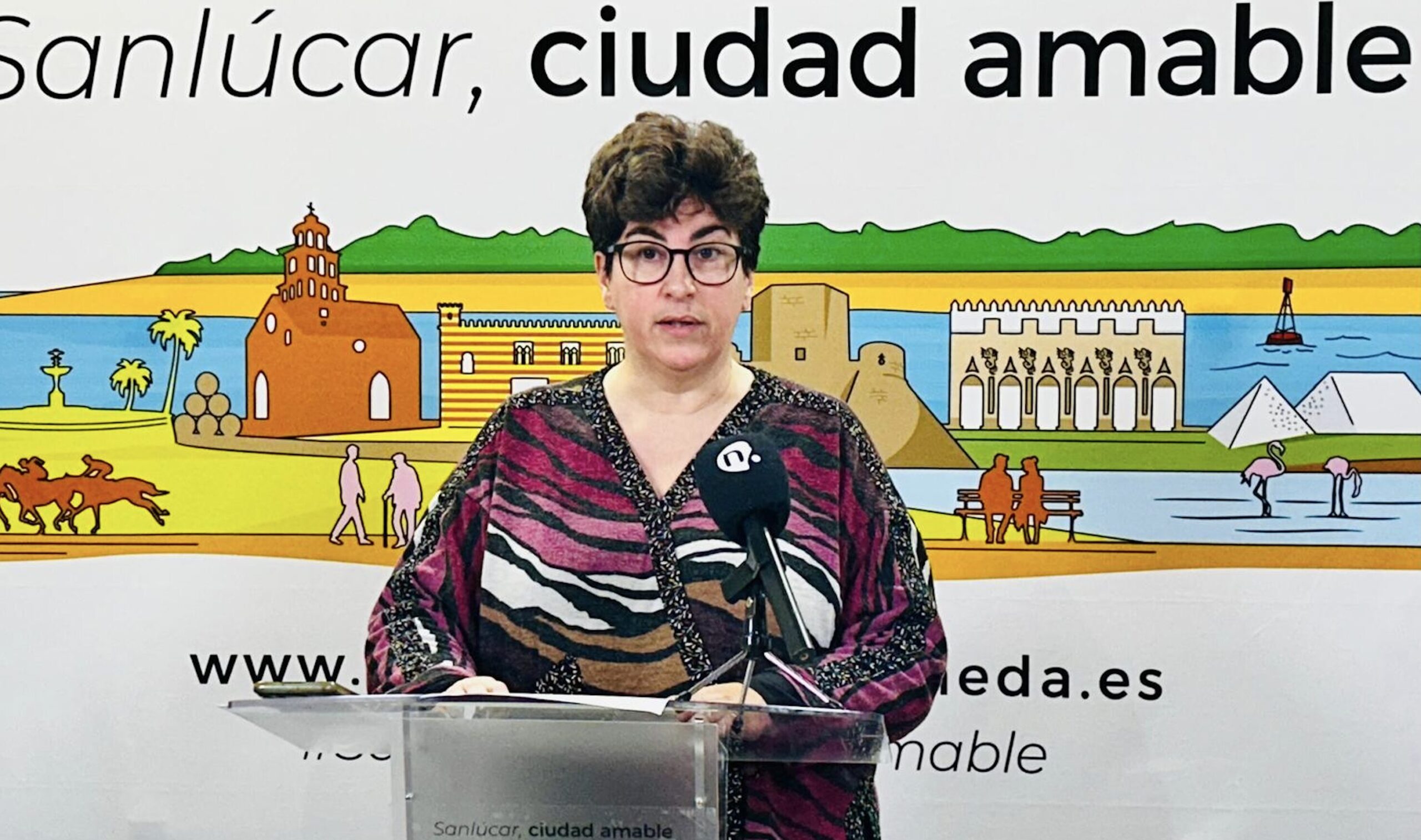 Ecovidrio impulsa el reciclaje de vidrio en los establecimientos hosteleros sanluqueños de la mano del Ayuntamiento