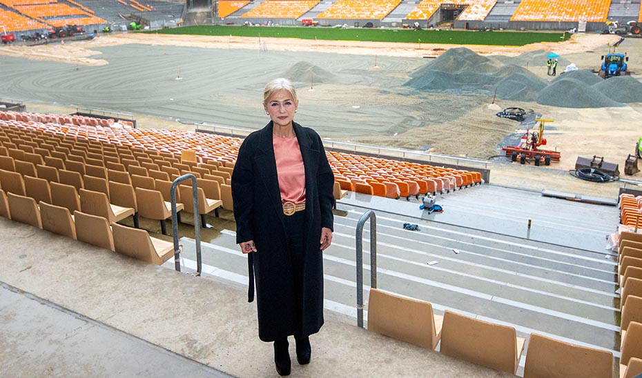 Las obras del Estadio La Cartuja se rematarán antes de Semana Santa con el césped y el nuevo graderío