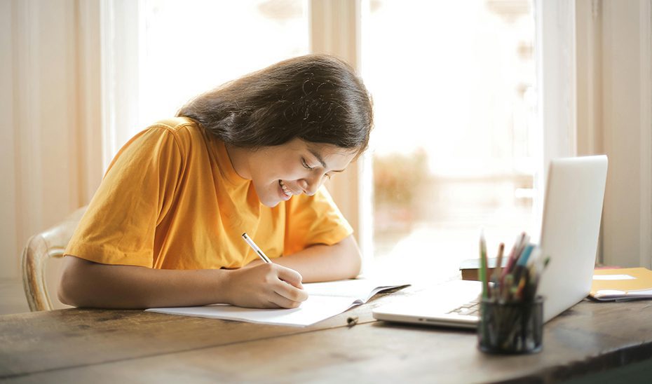 1742299612773mujeruniversitaria-2520estandar.jpg Los estudios de máster para el curso 2025/2026 podrán solicitarse a partir del 2 de junio