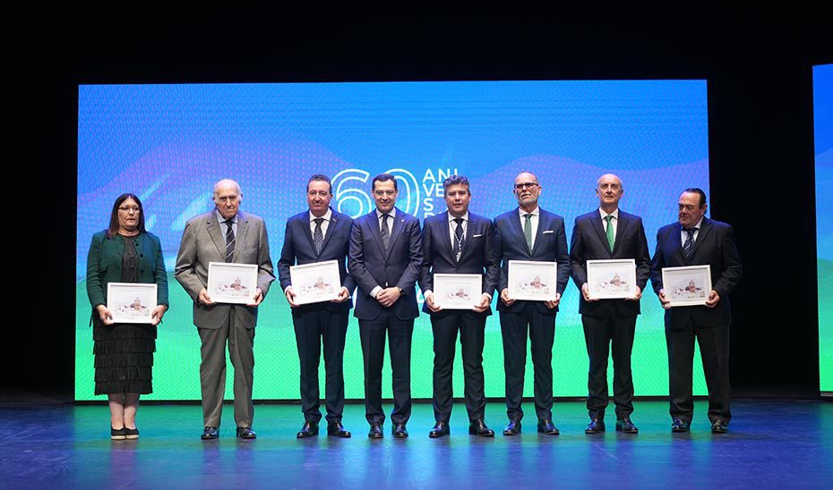 Moreno apunta a la solidez institucional y al empuje social como claves para impulsar el futuro de Lepe