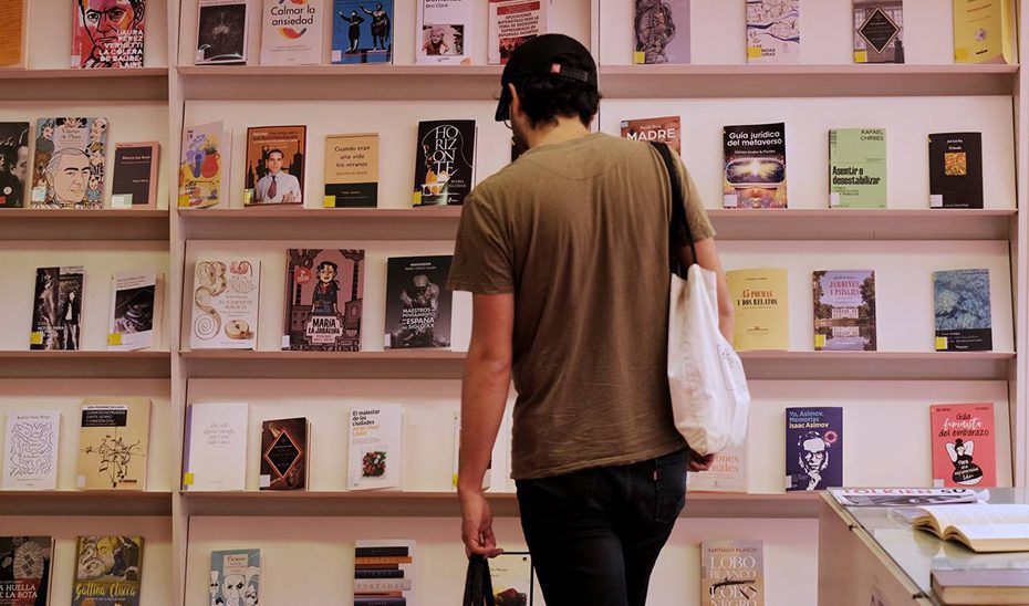 1697737009562TCDD-25C3-25ADa_Bibliotecas-25202-2520Est-25C3-25A1ndar.jpg Cultura consolida su compromiso con el Día del Libro con un diverso y extenso programa