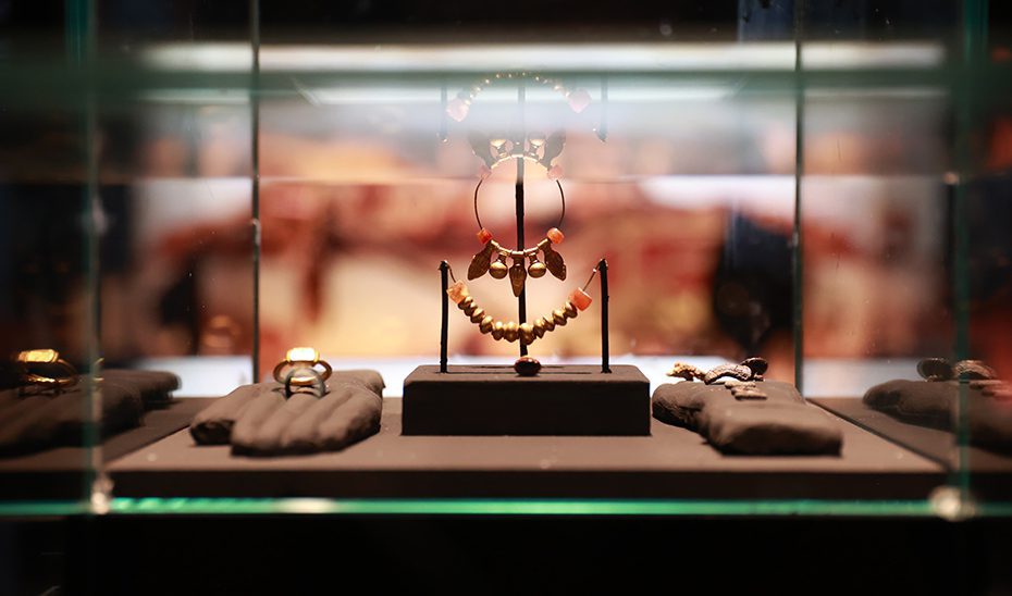 La Junta ahonda en una exposición en el papel de Huelva como centro de la civilización tartésica