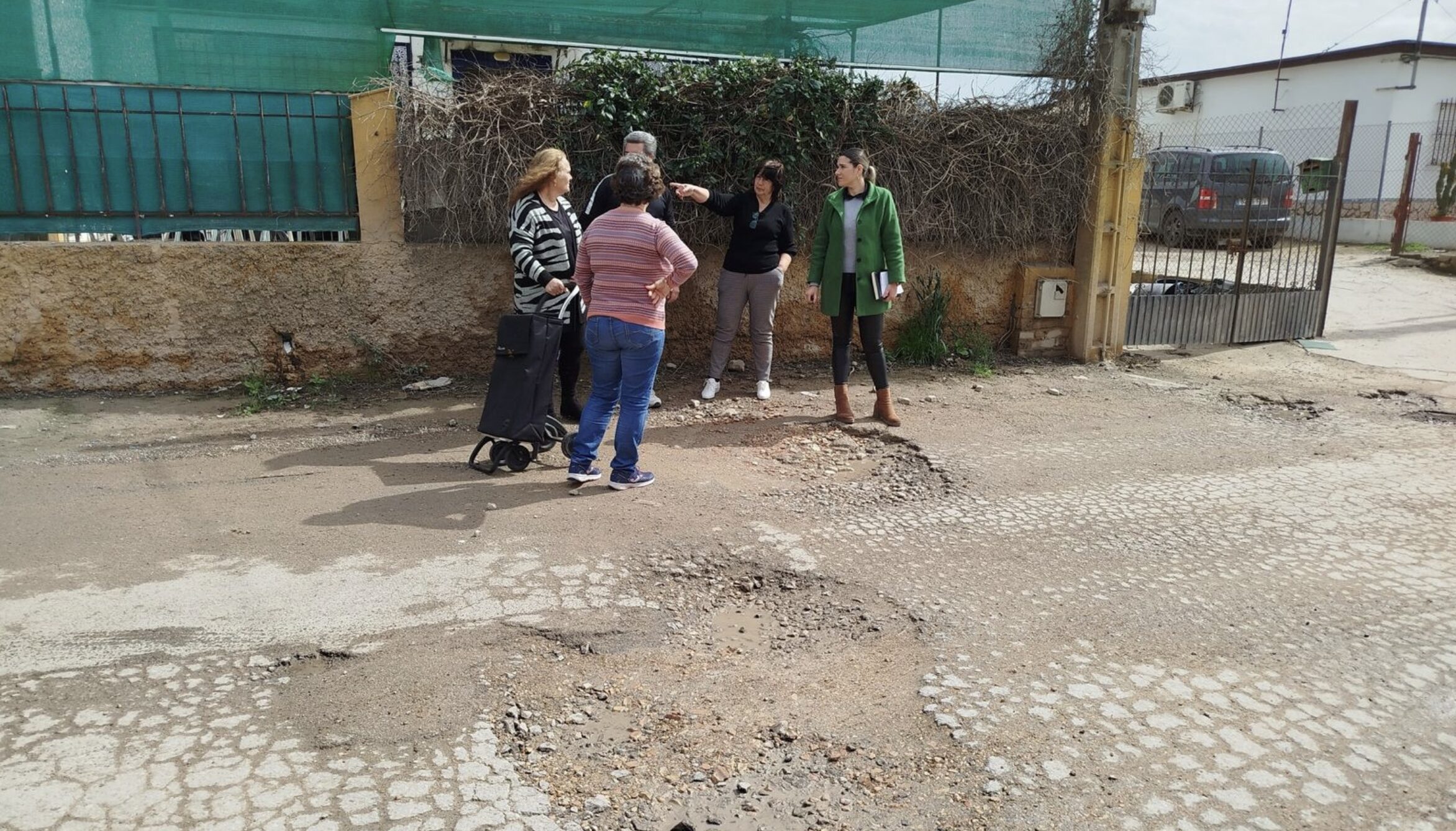 VOX acusa al gobierno de IU de “ignorar a los sanluqueños” y denuncia el deterioro de varias zonas de la ciudad