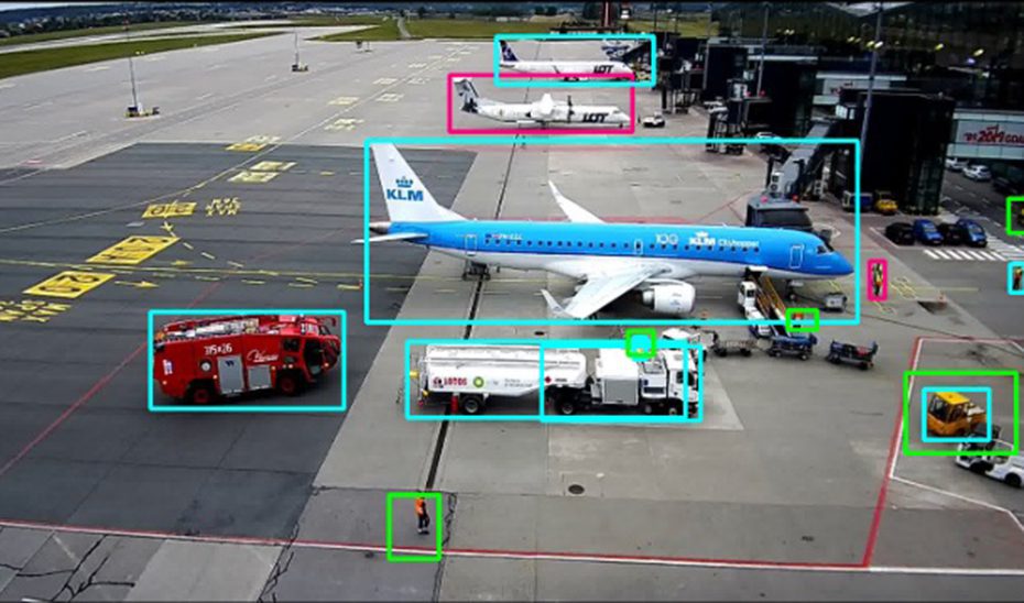 Científicos andaluces diseñan un sistema inteligente de videovigilancia en tiempo real para aeropuertos