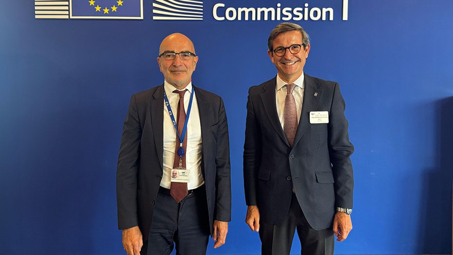 La Junta aborda con entidades europeas los retos de descarbonización, materias primas críticas y de defensa para la industria andaluza