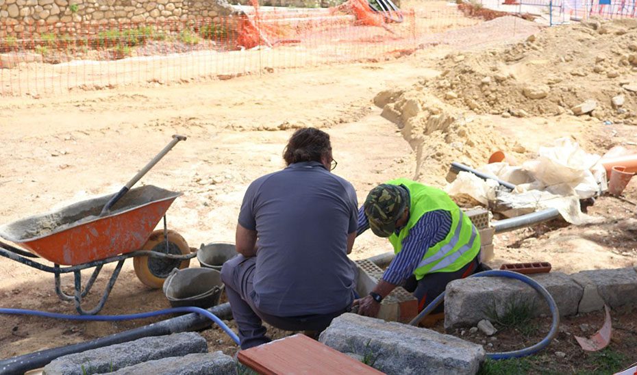 El Gobierno andaluz destina 65,7 millones a la financiación de materiales de las obras del PFEA