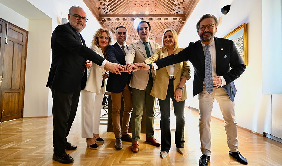 La Junta acuerda con la Diputación de Granada la venta del edificio del Banco de España