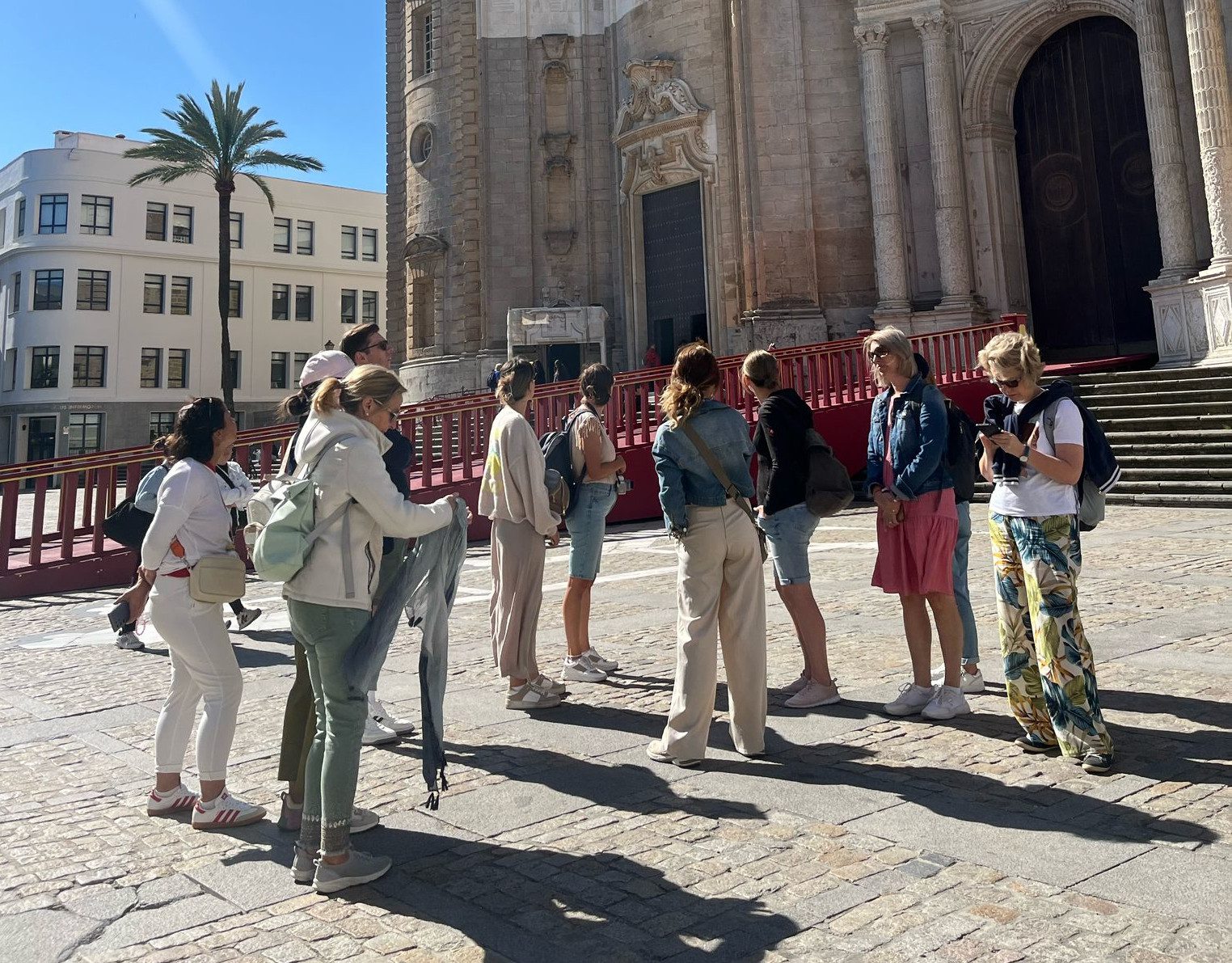 El Patronato de Turismo de Diputación organiza una visita a la provincia de Cádiz de Jet2 y un prestigioso medio luxemburgués